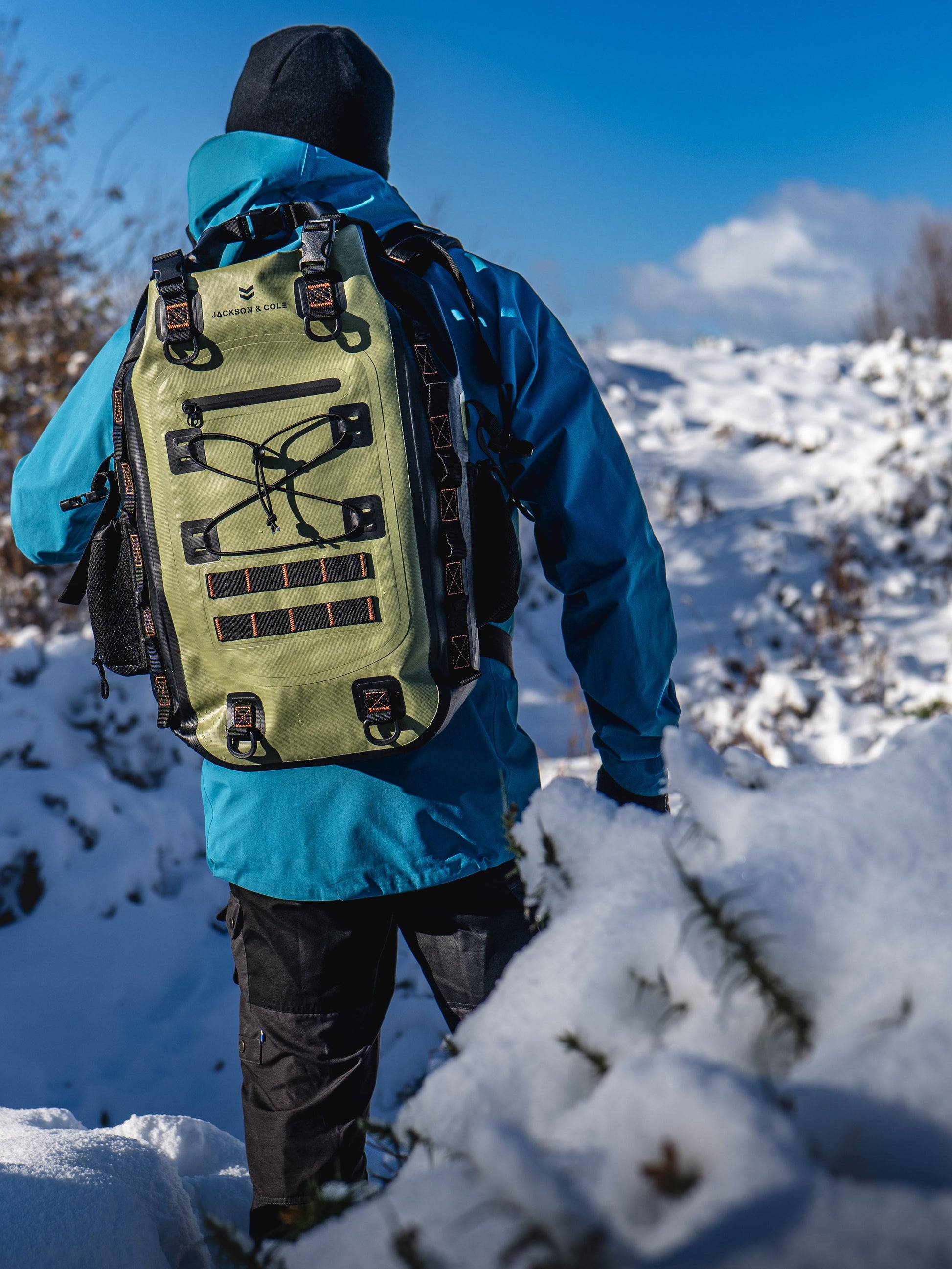 Caiman 40 Backpack Snow Scene