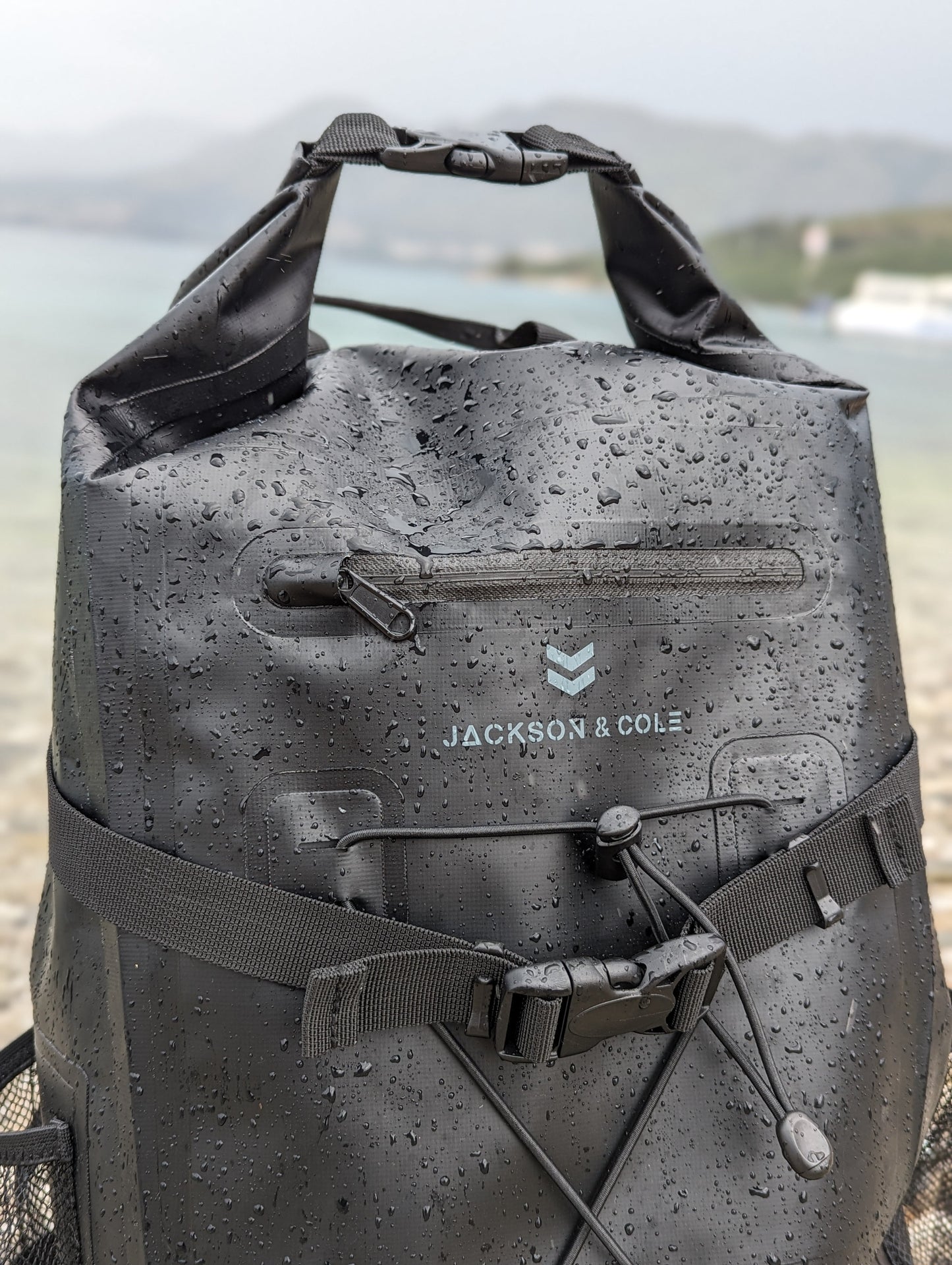 Aonyx 25 showing waterproof material in the rain